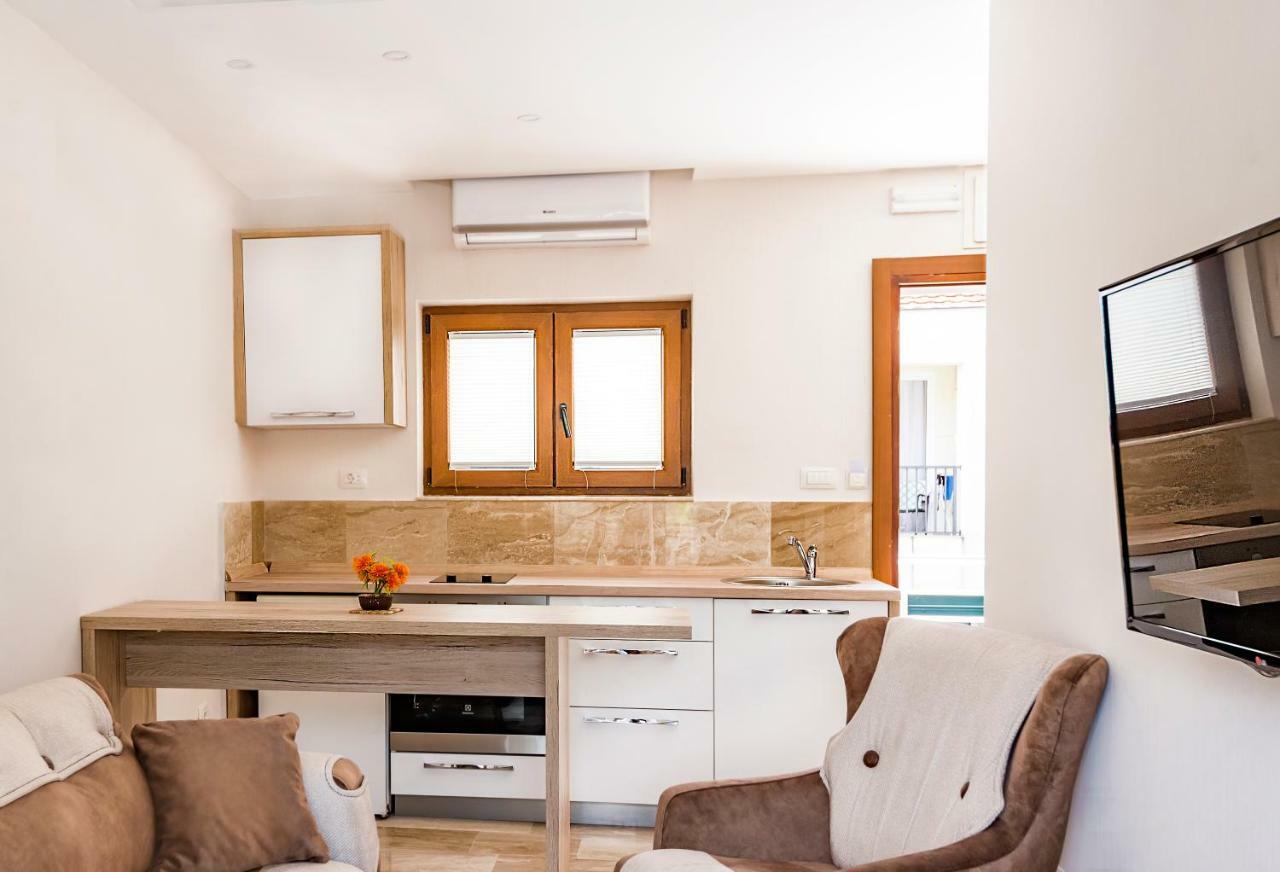 Waikiki Apartments Tivat Quarto foto